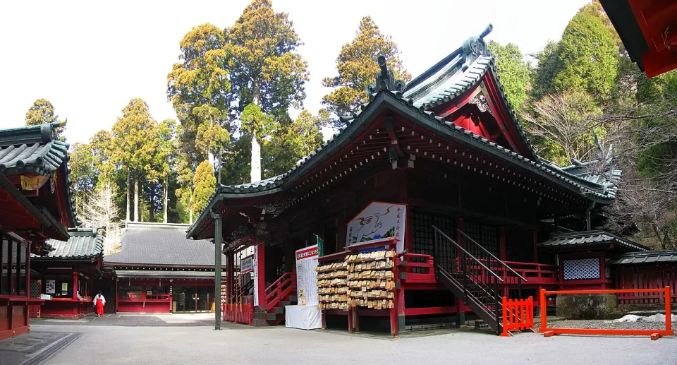Hakone Shrine torii