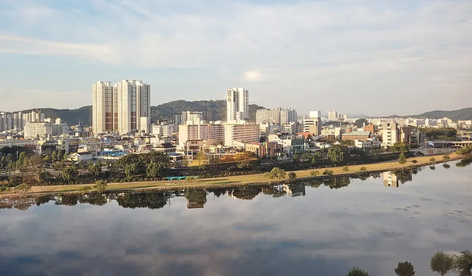 Jinju city and river