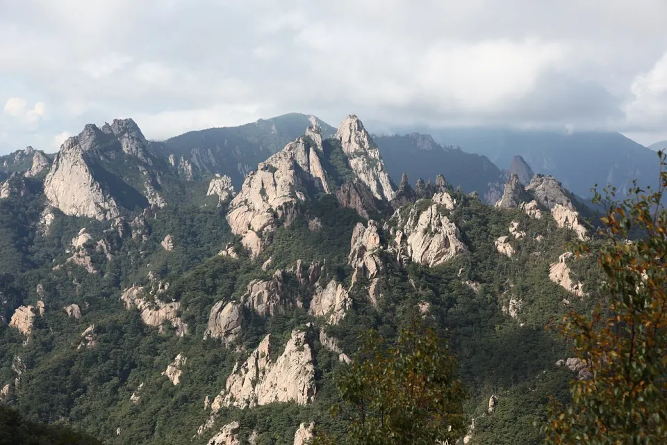 Rocky peaks in Seoraksan